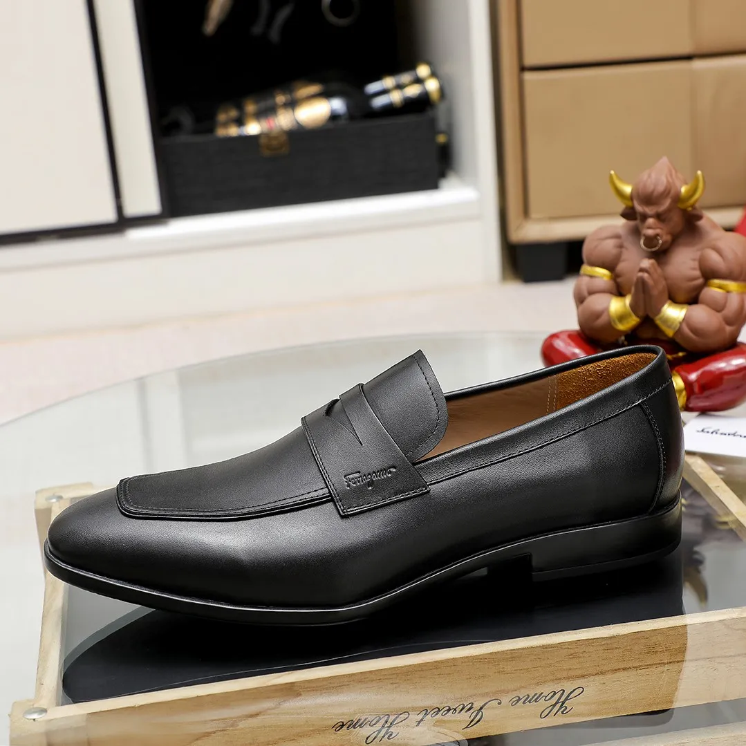 Men's shoes 💰600 🕷🕷🐂【Ferragamo】 Popular fashion casual shoes🇨🇳Official website counter 1:1 production, original mold opening💯Good quality can be seen, imported high-end first-layer pebbled calfskin, water-dyed🐂leather lining🌿very clear texture, high-quality waterproof, non-slip and wear-resistant outsole🎋high quality and low price, truly handmade🍓, 5 colors available! Code number 38-44 (45. To be customized)
